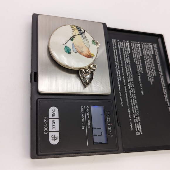 Vintage/Antique Broken China Repurpose With sterling Hand painted Bird Pendant - Picture 9 of 10